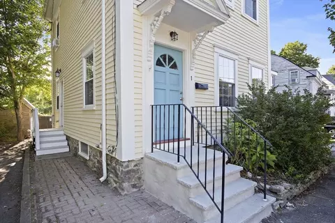 1 Union St, Georgetown, MA 01833 photo 2