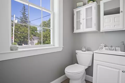 1 Union St, Georgetown, MA 01833 photo 11