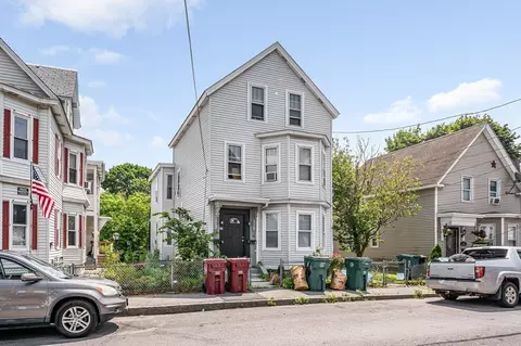 64 S Whipple St, Lowell, MA 01852