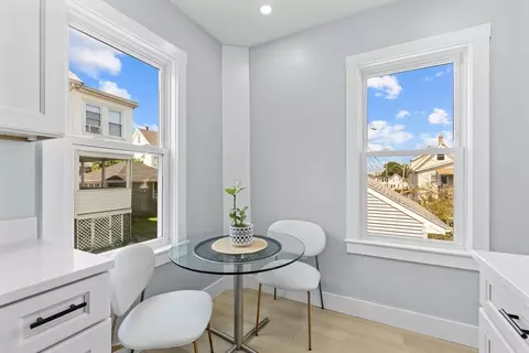 Dining - 15 Bennett St, Everett, MA 02149 photo 1 of 1