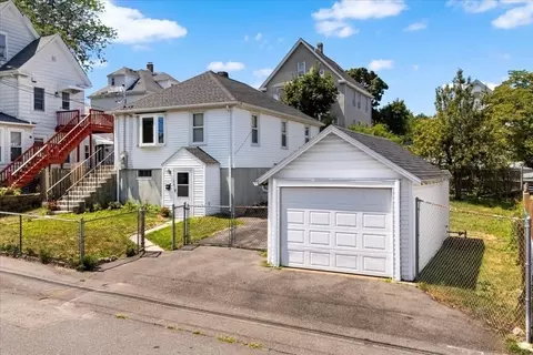 93 Roberts St, Quincy, MA 02169