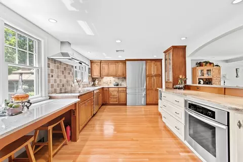 22 Marcus Rd, Sharon, MA 02067 photo 4