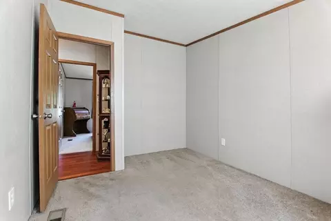 9 Riverview Cir, Brimfield, MA 01010 photo 17