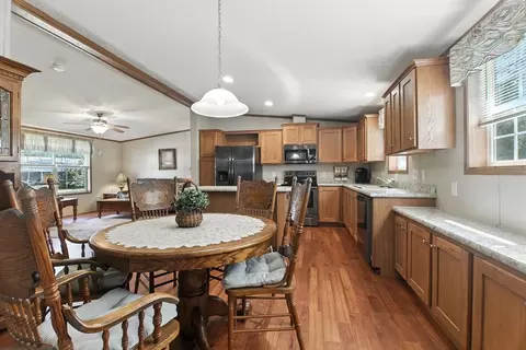 9 Riverview Cir, Brimfield, MA 01010 photo 16