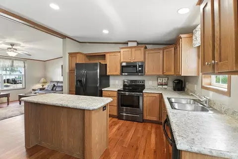 9 Riverview Cir, Brimfield, MA 01010 photo 13