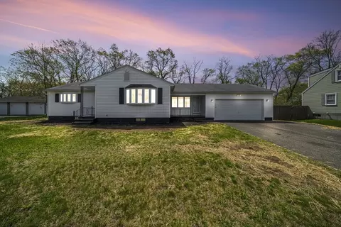 73 Mckinley Ave, Ludlow, MA 01056