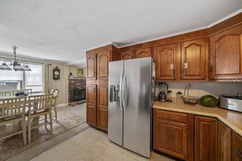 221 Bailey St, Canton, MA 02021 photo 8