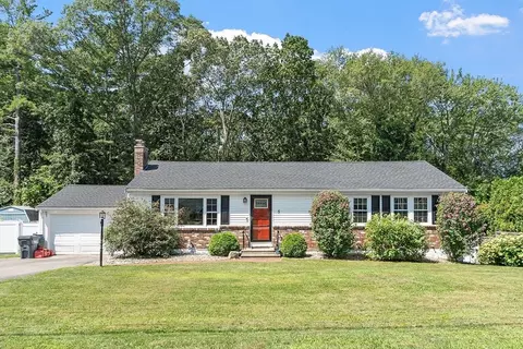 5 Dartmouth Dr, Milford, MA 01757
