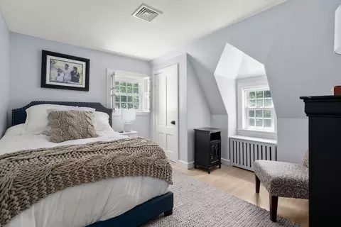 4 Arnold Rd, Wellesley, MA 02481 photo 19