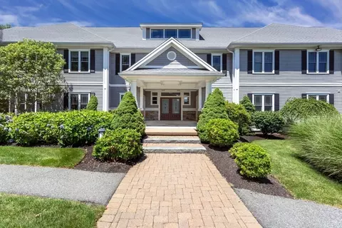 913 Eagles Nest Way #913, Franklin, MA 02038