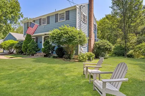 20 Brewster Rd, Hingham, MA 02043 photo 2