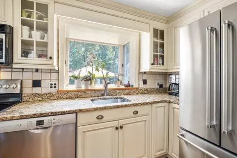 20 Brewster Rd, Hingham, MA 02043 photo 9