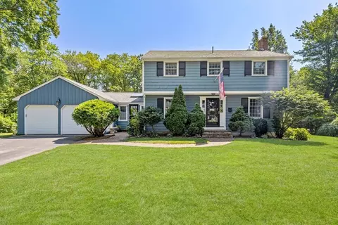 20 Brewster Rd, Hingham, MA 02043