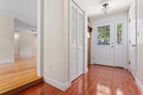 27 May St, Marblehead, MA 01945 photo 15