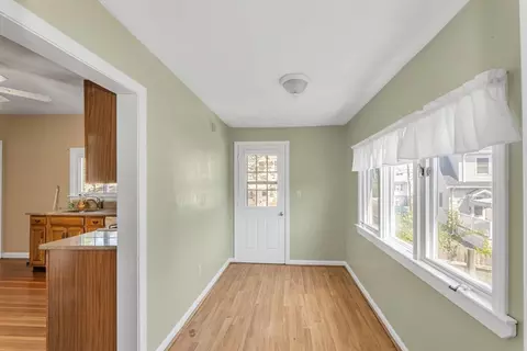 39 Arbor Ln, Dedham, MA 02026 photo 10