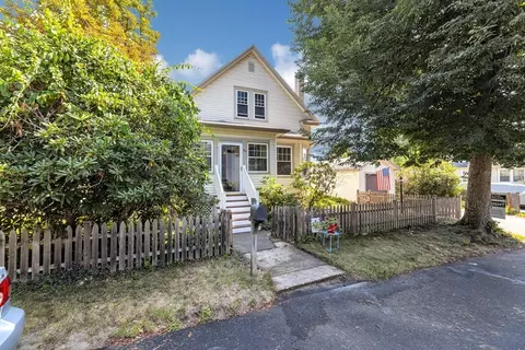 39 Arbor Ln, Dedham, MA 02026