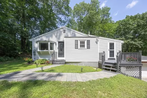 103 Leland Rd, Norfolk, MA 02056