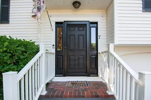 7 Foliage Dr, Walpole, MA 02081 photo 3