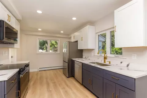 4 Everton Ave, Worcester, MA 01604 photo 2