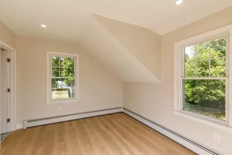 4 Everton Ave, Worcester, MA 01604 photo 11