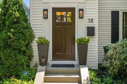 18 Day St, Auburndale, MA 02466