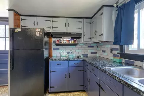 421 Fredette St, Athol, MA 01331 photo 4