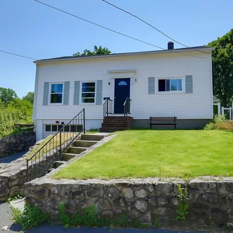 421 Fredette St, Athol, MA 01331
