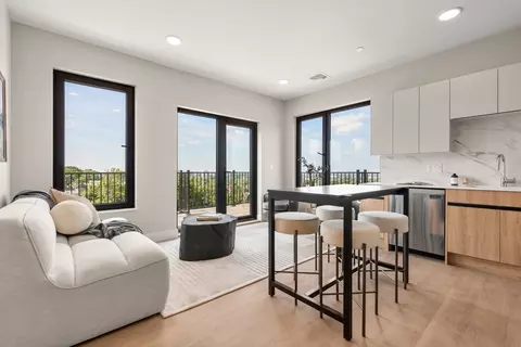 249 Corey Rd #403PH, Boston, MA 02135