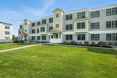 216 Water St #B204, Plymouth, MA 02360