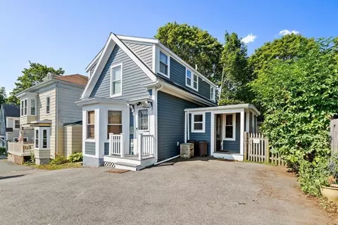 10 Prospect Ct, Gloucester, MA 01930