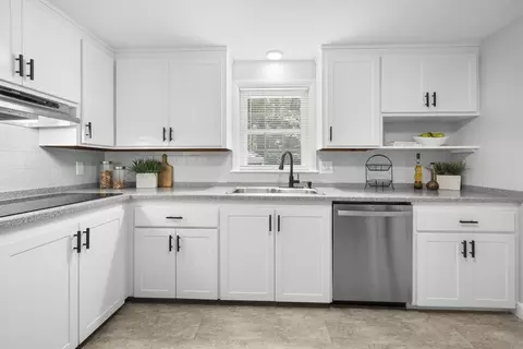 7 Louise St, Maynard, MA 01754 photo 8