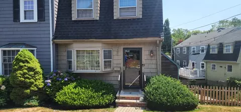3 Frost Ln #1, Marblehead, MA 01945