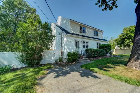 11 S Pearson #2, Haverhill, MA 01835