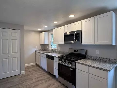 7 Terry Ln E, Wareham, MA 02571 photo 11