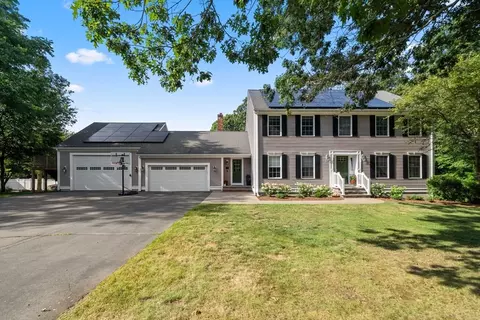240 Country Hill Dr, Dighton, MA 02764