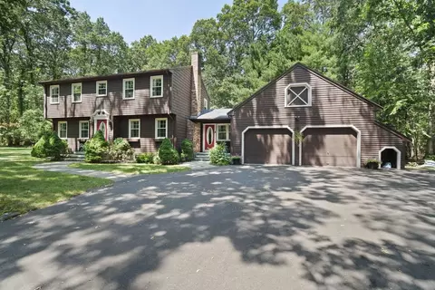 6 Morningside Ln, Foxboro, MA 02035