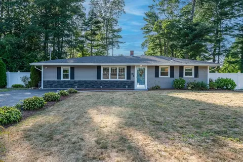 89 Sully Rd, Raynham, MA 02767
