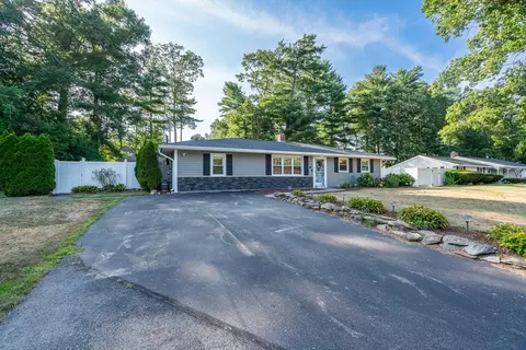 89 Sully Rd, Raynham, MA 02767 photo 2