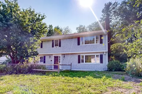 3 Spring Valley Rd, Medfield, MA 02052