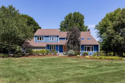 11 Stewart St, Hopkinton, MA 01748
