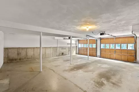 Exterior - 1 Maillet Dr, Acton, MA 01720 photo 2 of 9