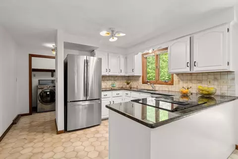 Kitchen - 1 Maillet Dr, Acton, MA 01720 photo 3 of 3