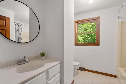Bath - 1 Maillet Dr, Acton, MA 01720 photo 3 of 3