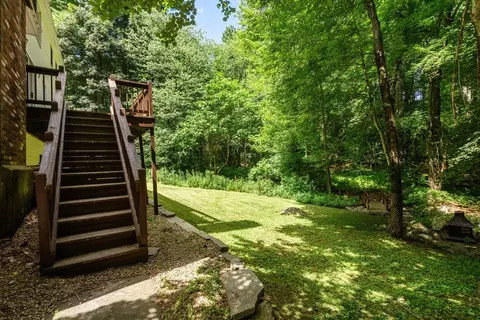 Exterior - 1 Maillet Dr, Acton, MA 01720 photo 3 of 9