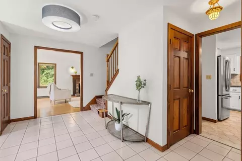 Entry Way - 1 Maillet Dr, Acton, MA 01720 photo 2 of 3