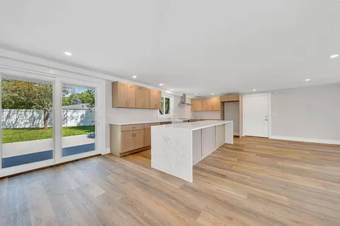 3 Exeter Rd, Beverly, MA 01915 photo 12