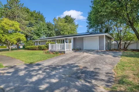 3 Exeter Rd, Beverly, MA 01915 photo 5
