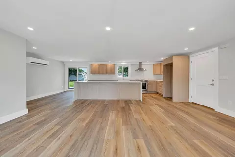 3 Exeter Rd, Beverly, MA 01915 photo 7