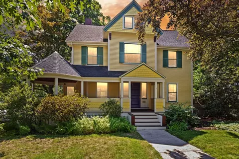 2 Lagrange St, Winchester, MA 01890