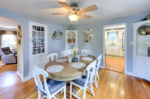 Dining - 6 Stoneleigh Rd, Worcester, MA 01606 photo 3 of 3